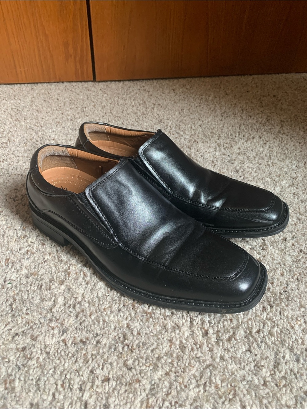 Men's Black Slip-On Leather Dress Shoes
